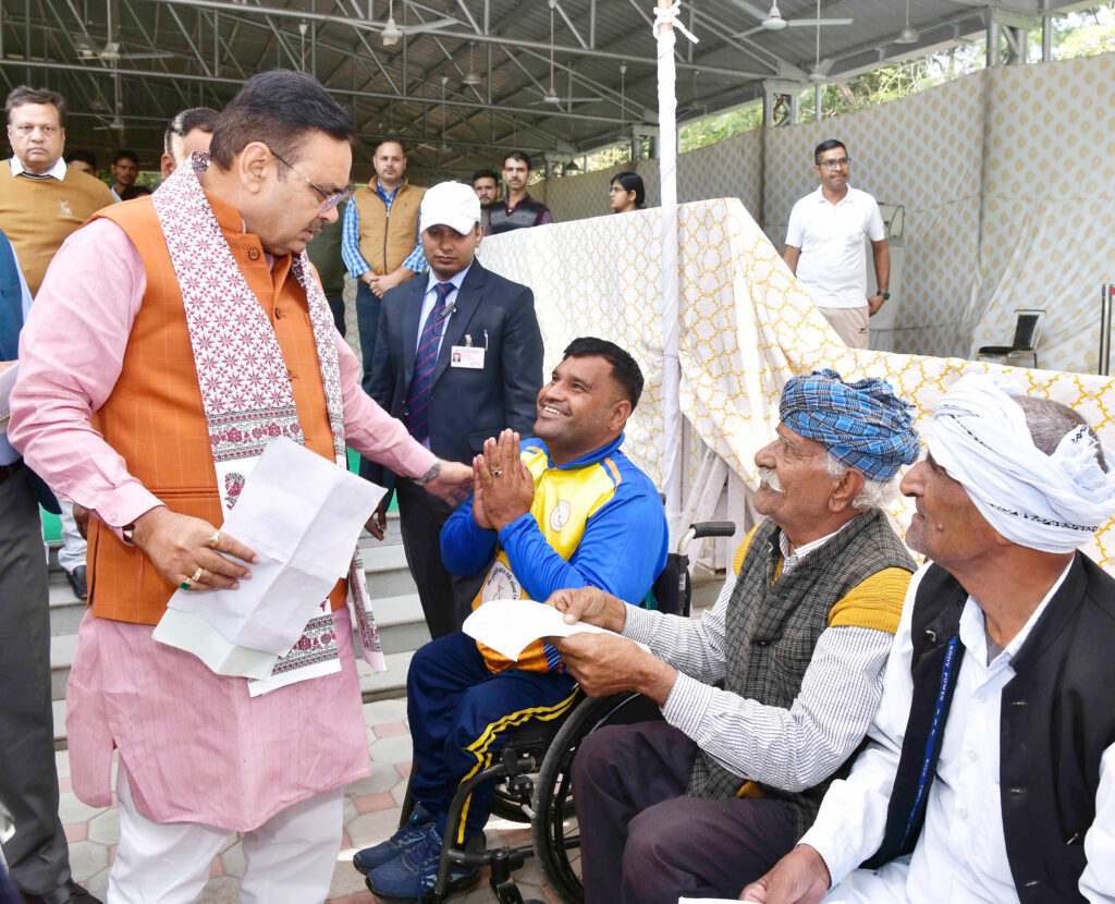 आमजन की समस्याओं का त्वरित समाधान करें अधिकारी - भजनलाल शर्मा