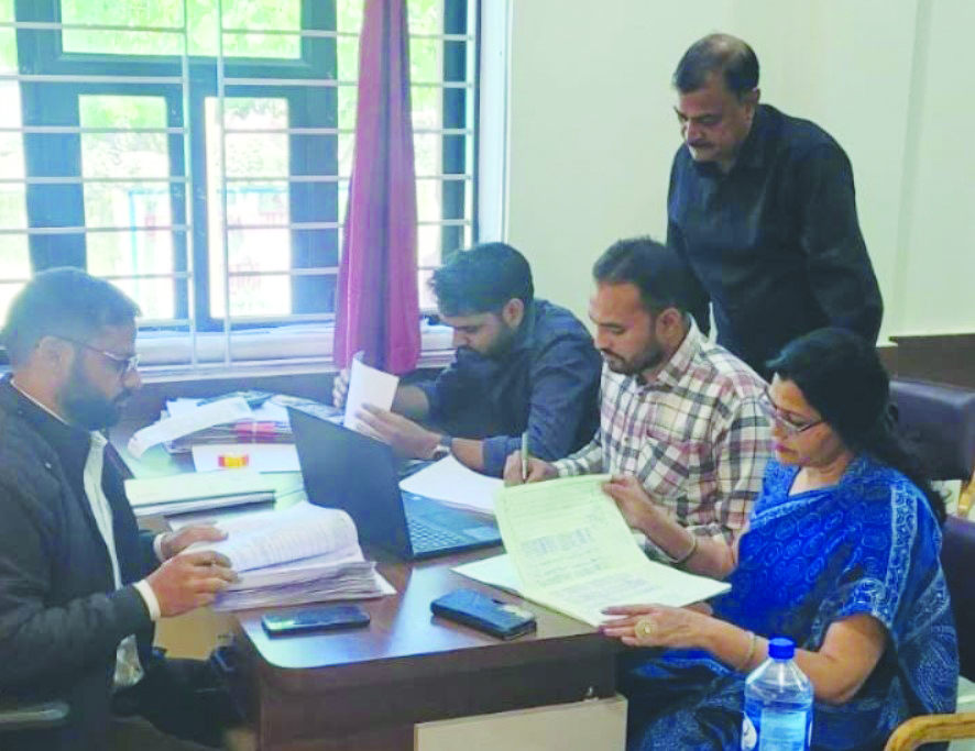 बेरोजगारी भत्ता योजना के लाभार्थियों का औचक निरीक्षण