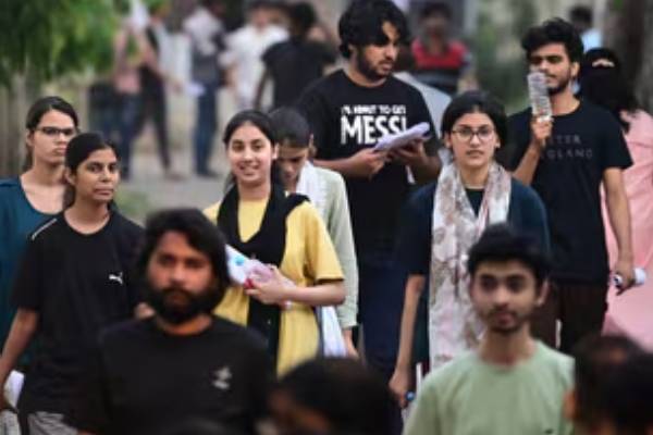 महाराष्ट्र में TET पेपर लीक, परीक्षा से एक दिन पहले एग्जाम स्थगित… कांग्रेस ने बोला हमला