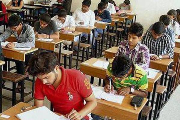 NEET: अब 3:15 घंटे का होगा एग्जाम, रफ वर्क के लिए मिलेंगे चार पेज… NTA ने बताया नीट परीक्षा में हुए क्या बदलाव