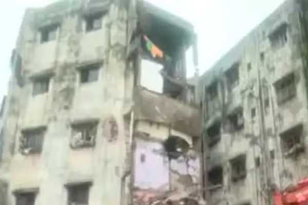 महाराष्ट्र के भिवंडी में चार मंजिला इमारत ढही, 9 लोगों की मौत; कई लोगों के फंसे होने की आशंका