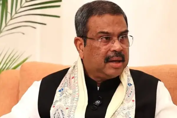 ‘वे कहते थे इस सरकार में…’, धर्मेंद्र प्रधान के इस्तीफे पर बोले अभिजीत दीपके, क्या मोहन भागवत के बयान के बाद शिक्षा मंत्री ने दिया इस्तीफा?