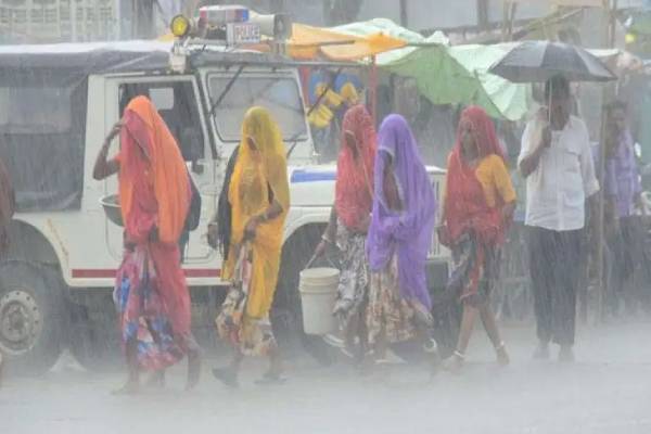 देश में मानसून का रौद्र रूप; पहाड़ी इलाकों में जनजीवन प्रभावित…जानें राजस्थान सहित इन राज्यों के मौसम का हाल