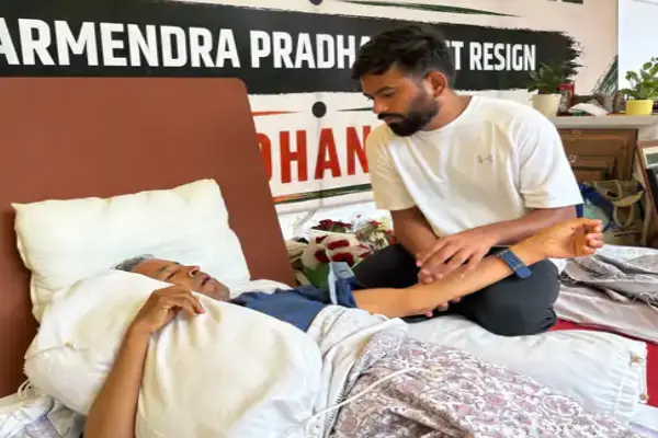 17 दिन से भूख हड़ताल, 8.5 KG वजन कम और लगातार बिगड़ रही सेहत, फिर भी आंदोलन नहीं छोड़ रहे सोनम वांगचुक