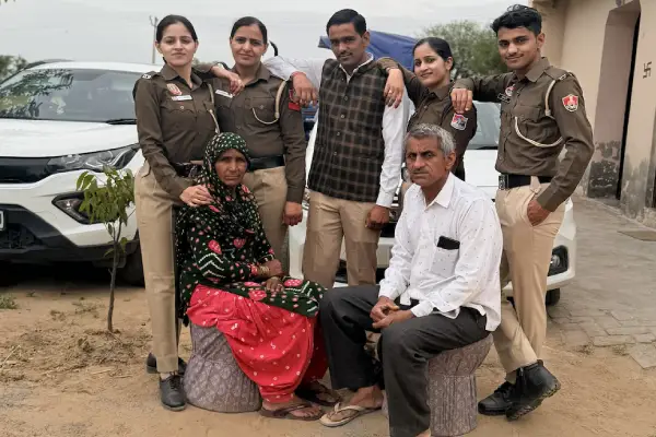 किसान के चार बेटे-बेट‍ियां, एक सपना… खाकी, सबको एक साथ वर्दी में देख चौंक गया पूरा गांव